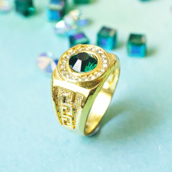 Other - Gold Plated Emerald Green Crystal Men's Ring Size 7